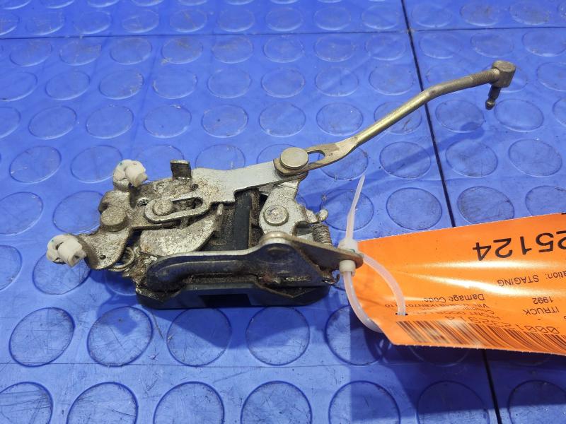 1992 Isuzu NPR Front Door Latch