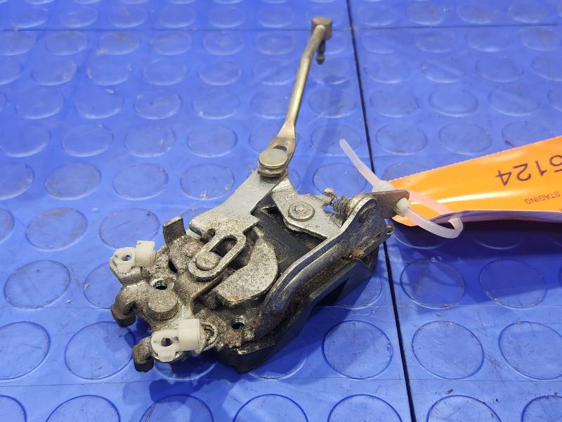 1992 Isuzu NPR Front Door Latch