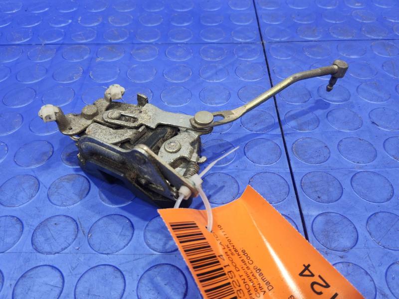 1992 Isuzu NPR Front Door Latch