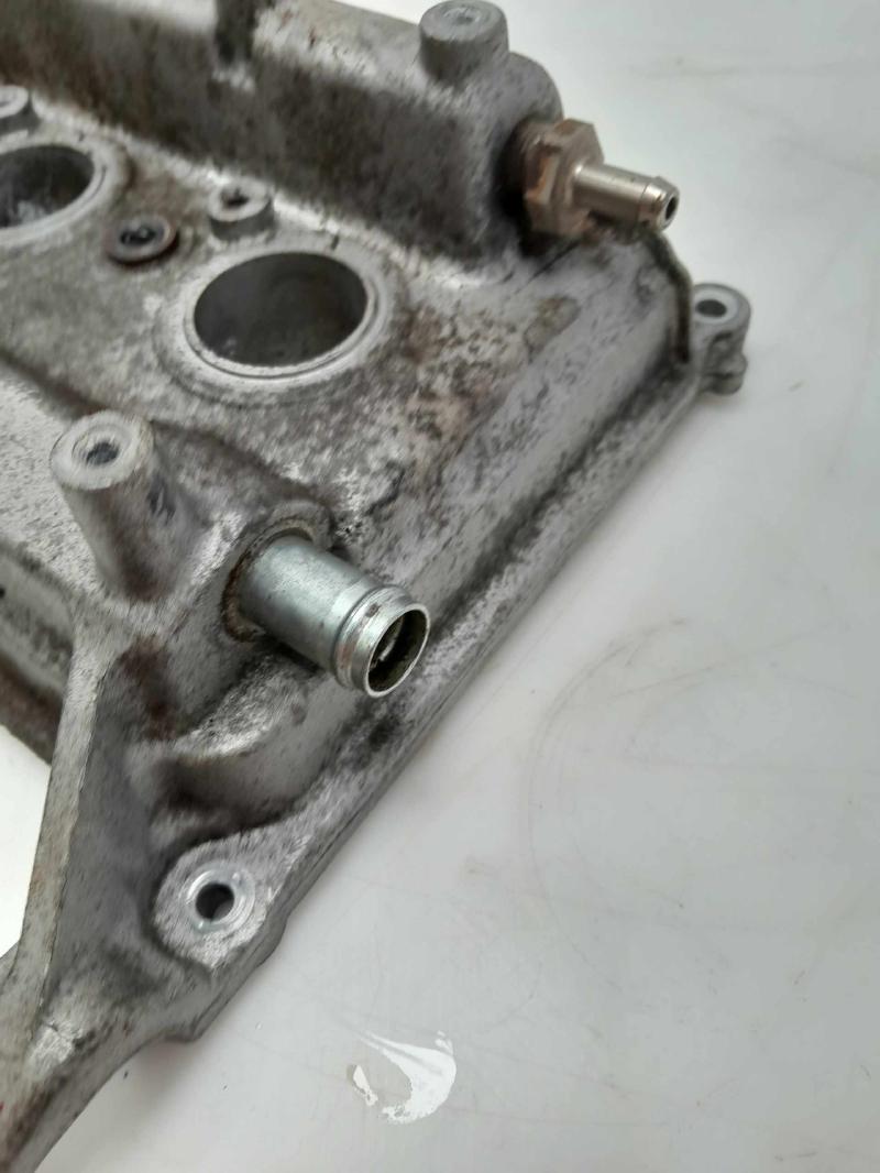 2016 Toyota Prius Valve Cover
