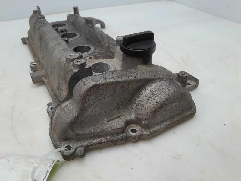 2016 Toyota Prius Valve Cover
