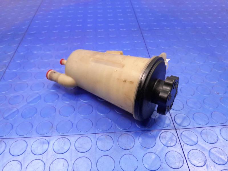 2011 Ford F-250 Super Duty Power Steering Reservoir