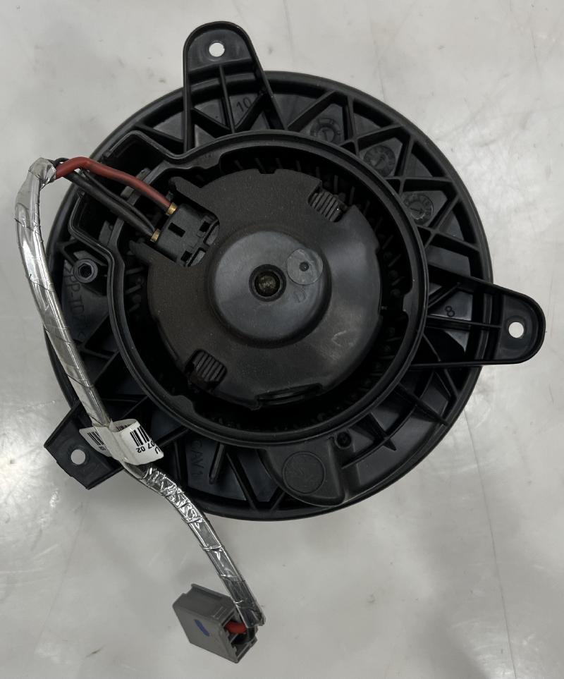 2015 2016 Dodge Dart Heater AC Blower Motor Assembly OEM 68225055AA