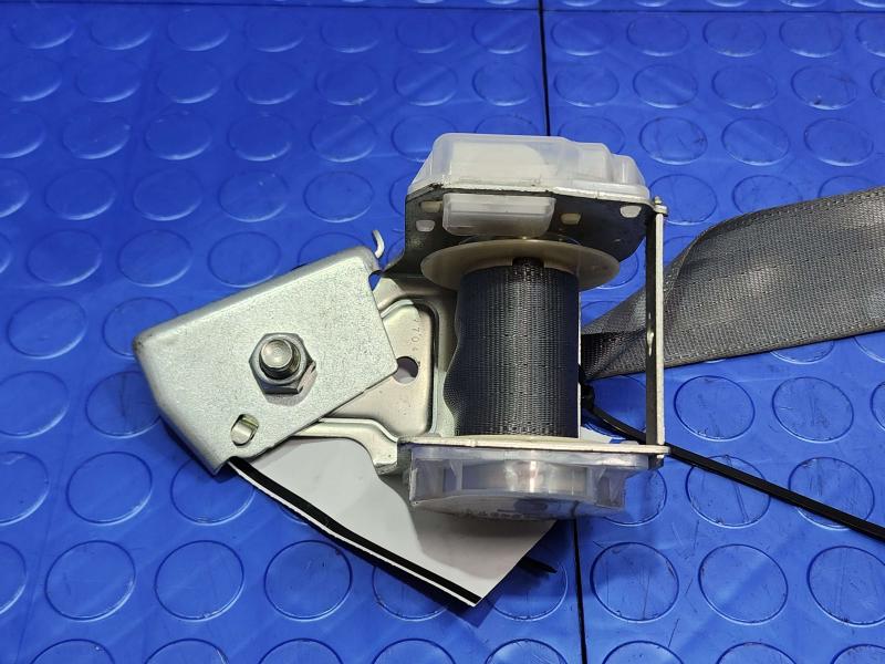 2010 Toyota Prius Rear Seat Belt