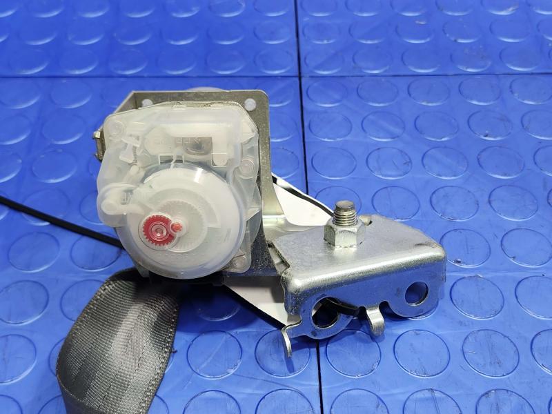 2010 Toyota Prius Rear Seat Belt