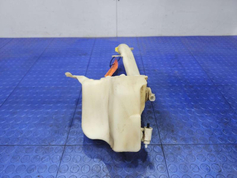 2007 Dodge Grand Caravan Washer Bottle