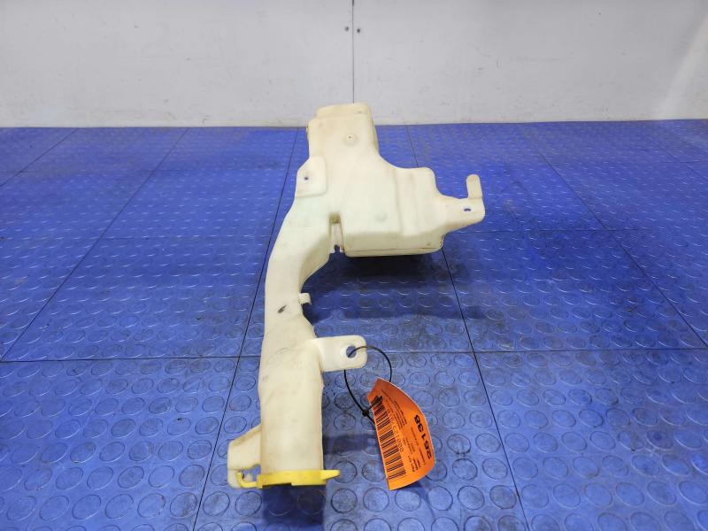 2007 Dodge Grand Caravan Washer Bottle