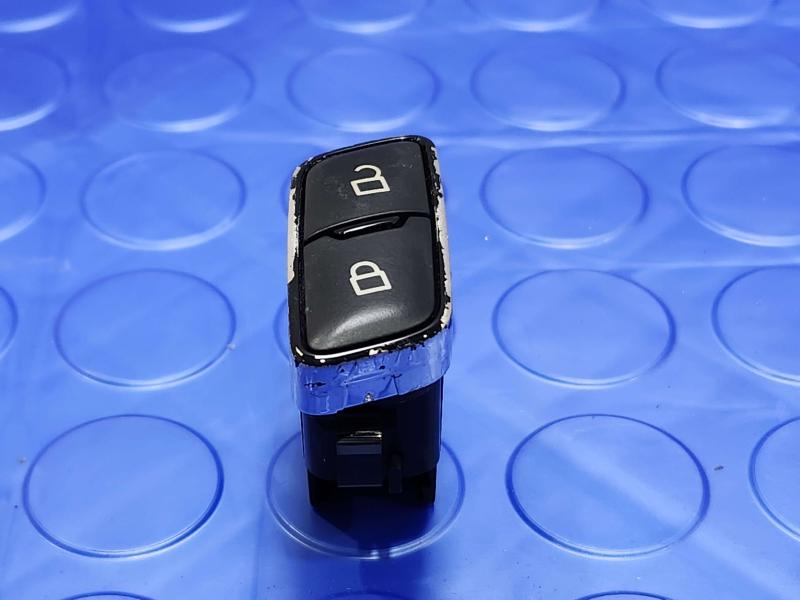2013 Ford Fusion Door Switch Front