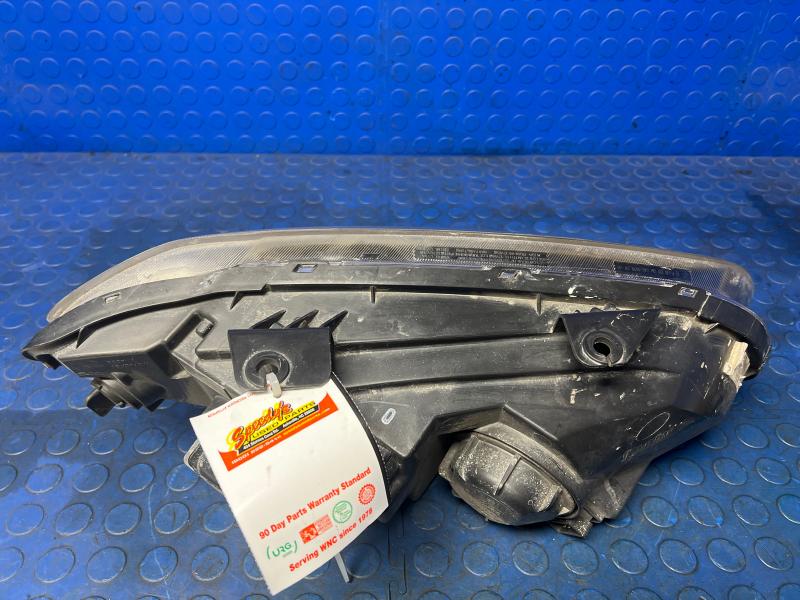 2008 Pontiac G8 Headlamp Assembly