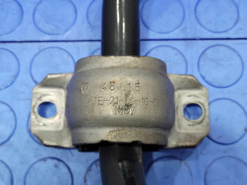 2015-2018 Audi A3 FWD Rear Stabilizer Bar Swaybar Genuine OEM 5Q0511305AR