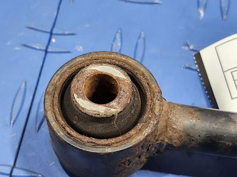 2017 Jeep Compass Lower Control Arm Rr
