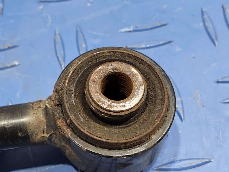 2017 Jeep Compass Lower Control Arm Rr