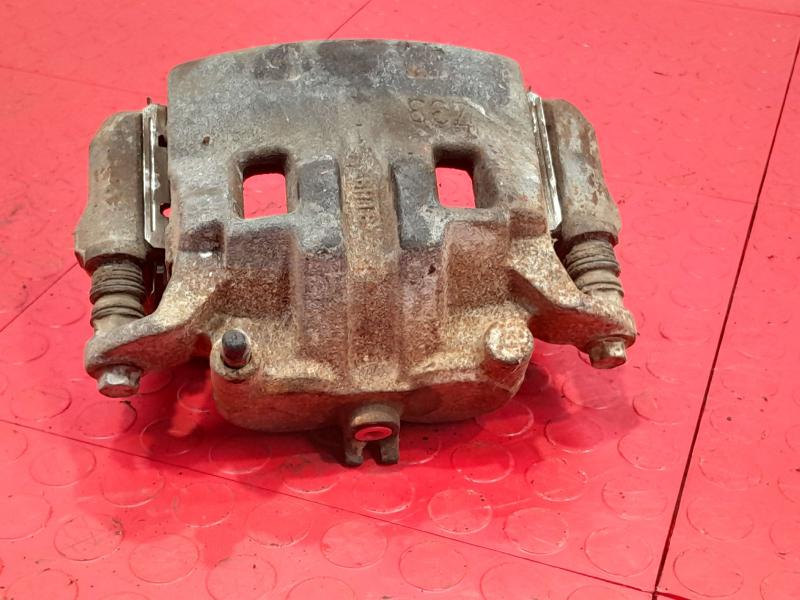 2006 Nissan Pathfinder Caliper