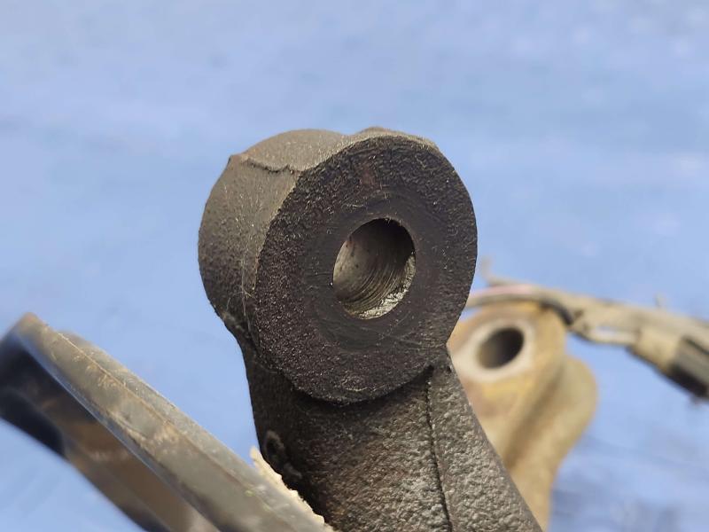 2013 Toyota Yaris Spindle Knuckle Front