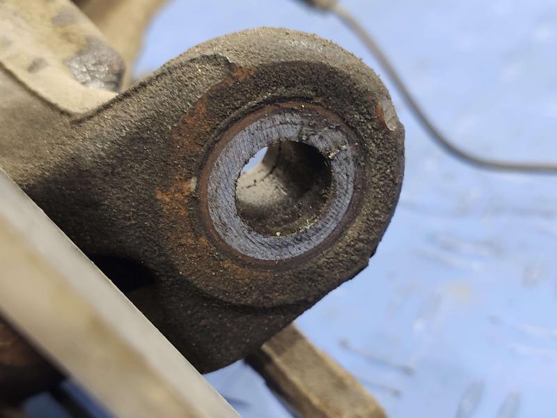 2013 Toyota Yaris Spindle Knuckle Front