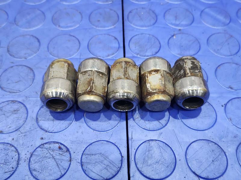 2009 Honda Accord Lug Nuts