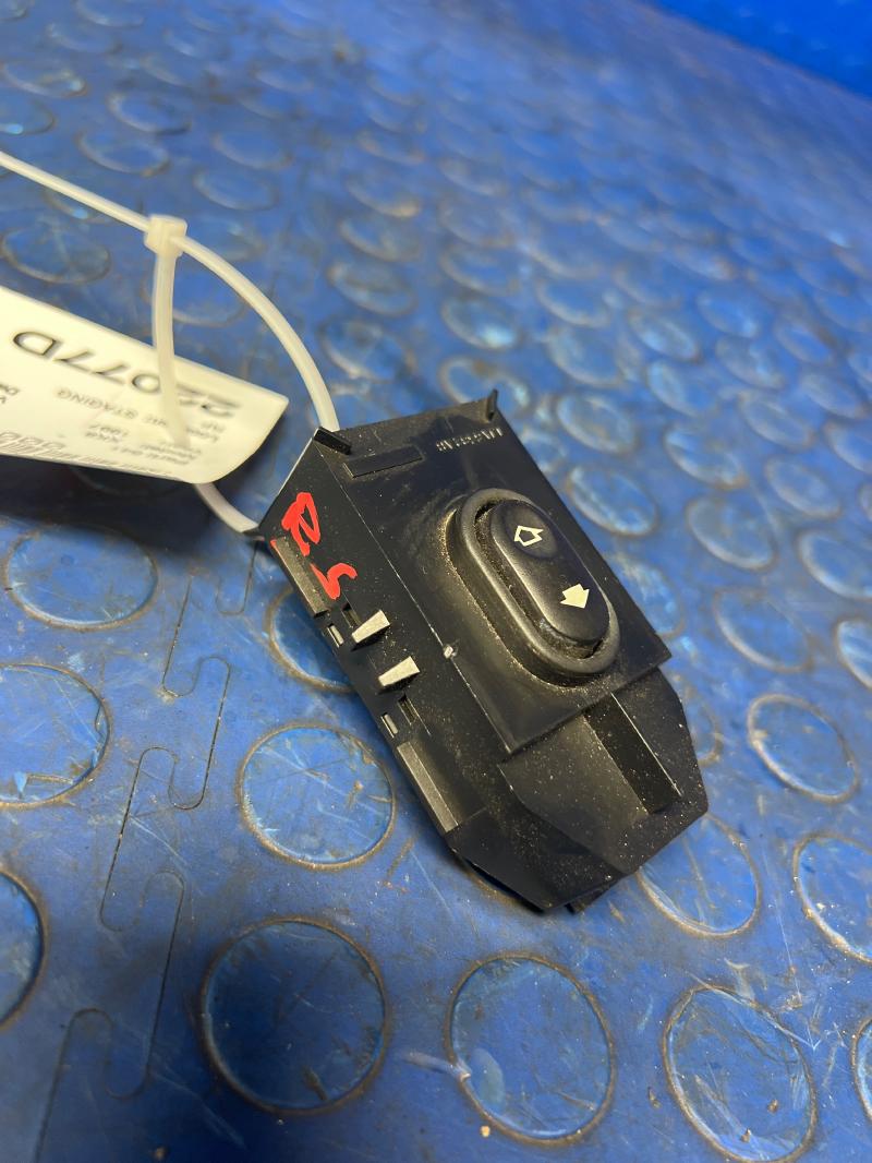 1997 Jaguar XK8 Door Switch Front