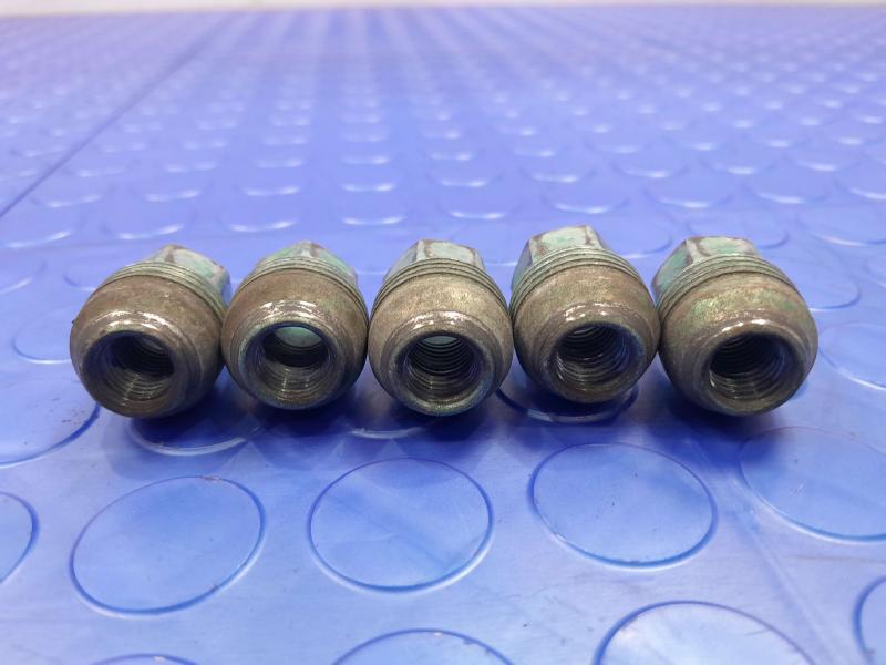 2018 Chevrolet Cruze Lug Nuts
