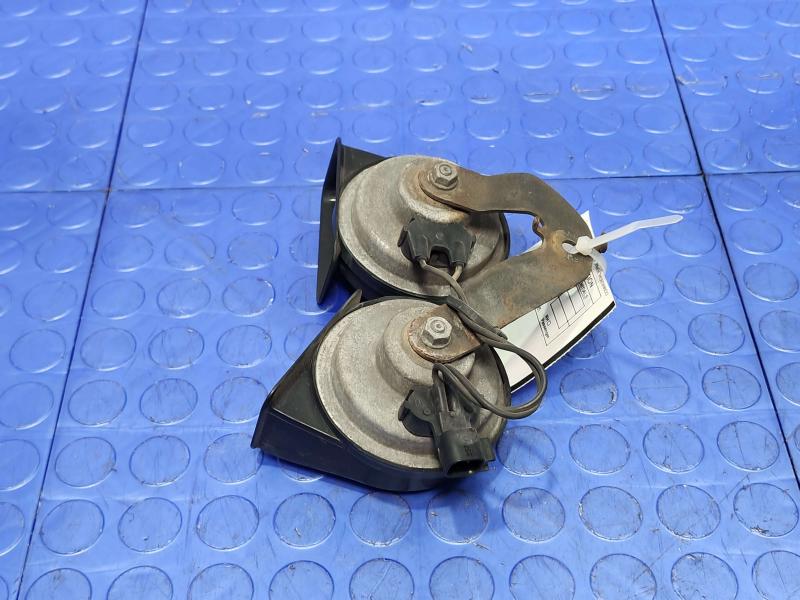 2014-2020 Dodge Journey OEM Dual Note Horn Assembly Genuine 68406303AA