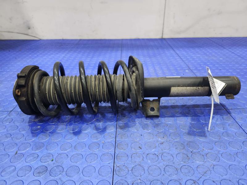 2020 Volkswagen Passat Strut Assembly