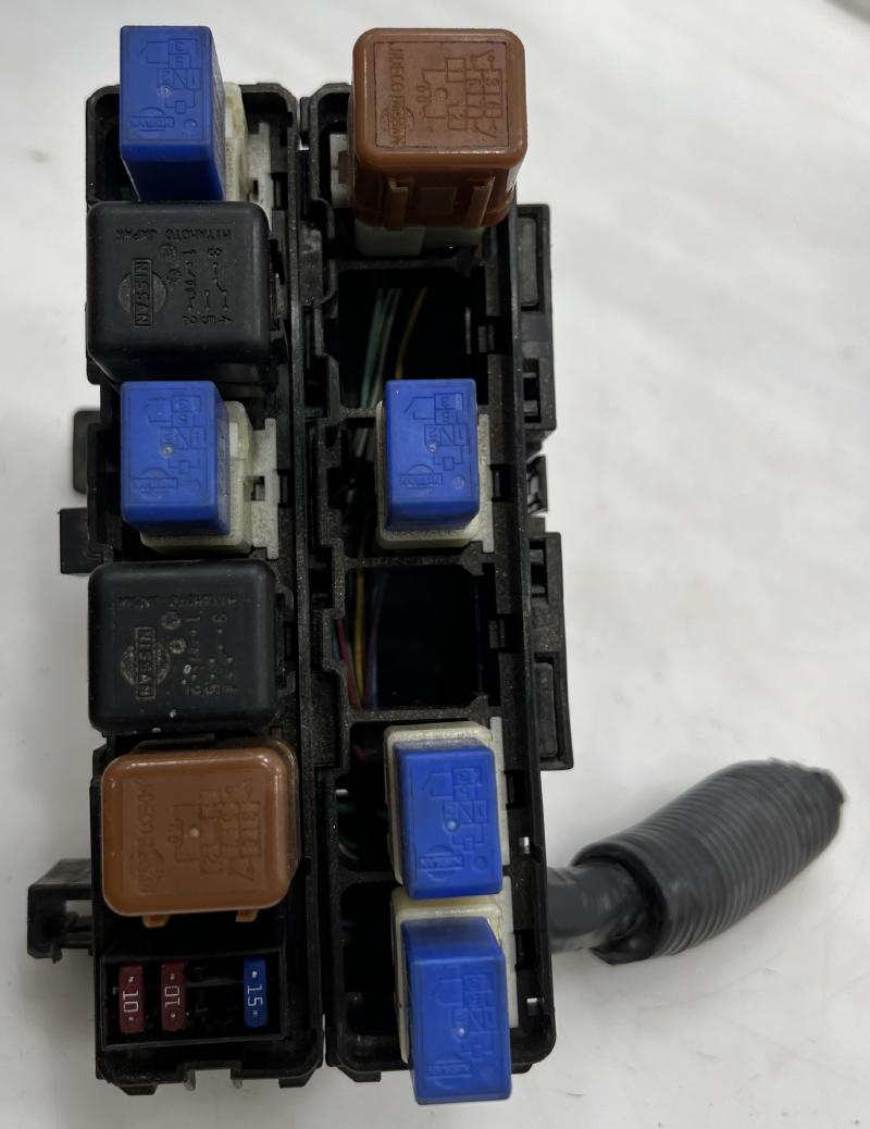 2010 - 2022 Nissan Frontier Engine Bay Fuse Box Relay Box Assembly OEM 24381C9900