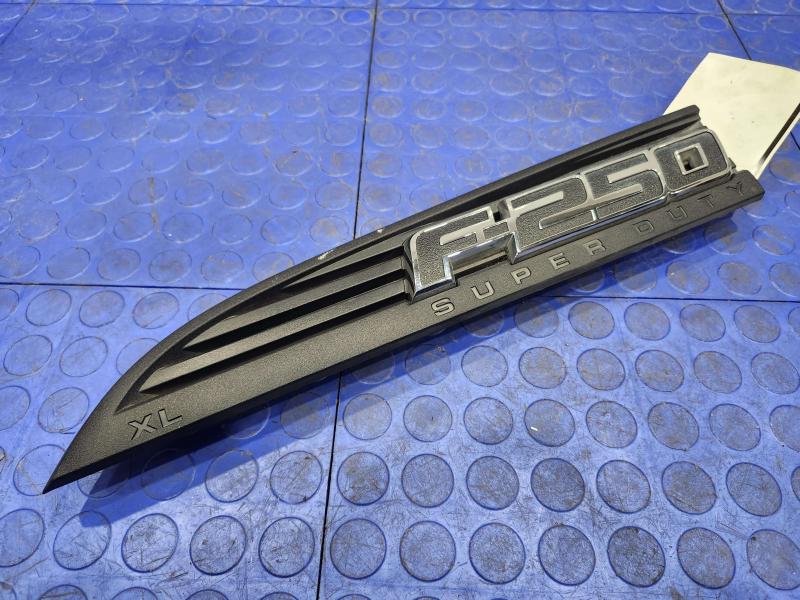 2013 Ford F-250 Super Duty Fender Moulding