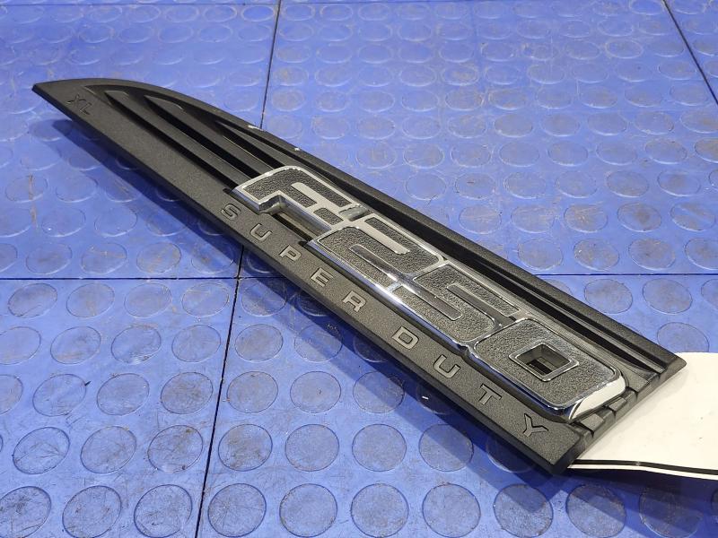 2013 Ford F-250 Super Duty Fender Moulding