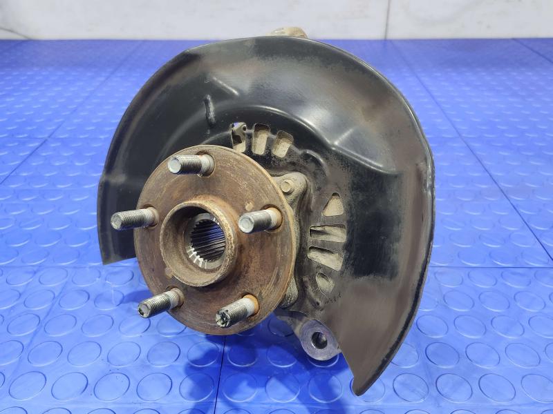 2013 Toyota Prius Spindle Knuckle Front