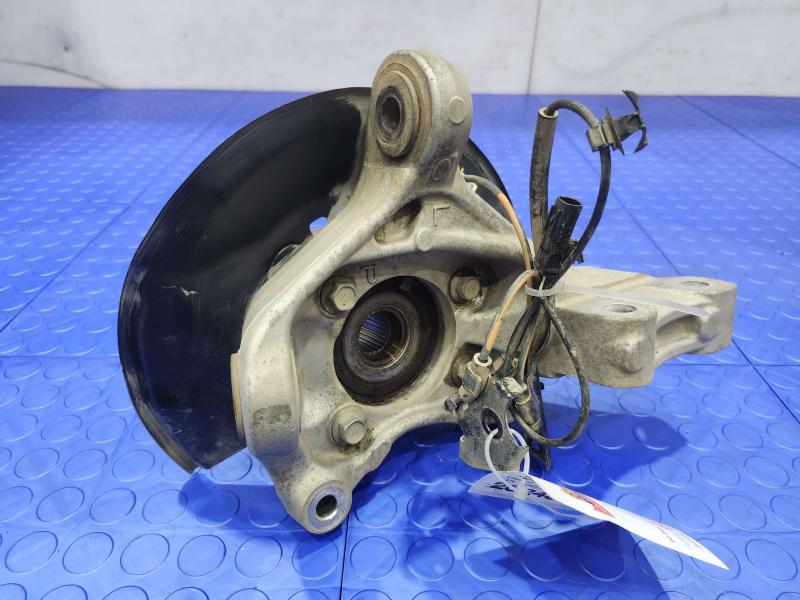 2013 Toyota Prius Spindle Knuckle Front