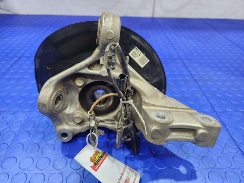 2013 Toyota Prius Spindle Knuckle Front