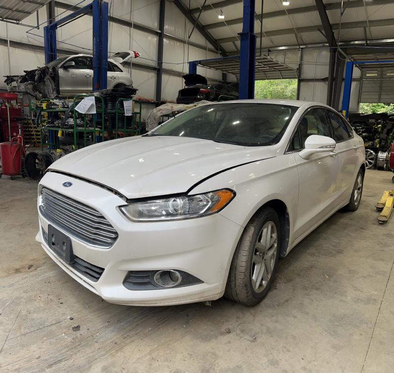 2013 Ford Fusion Center Pillar