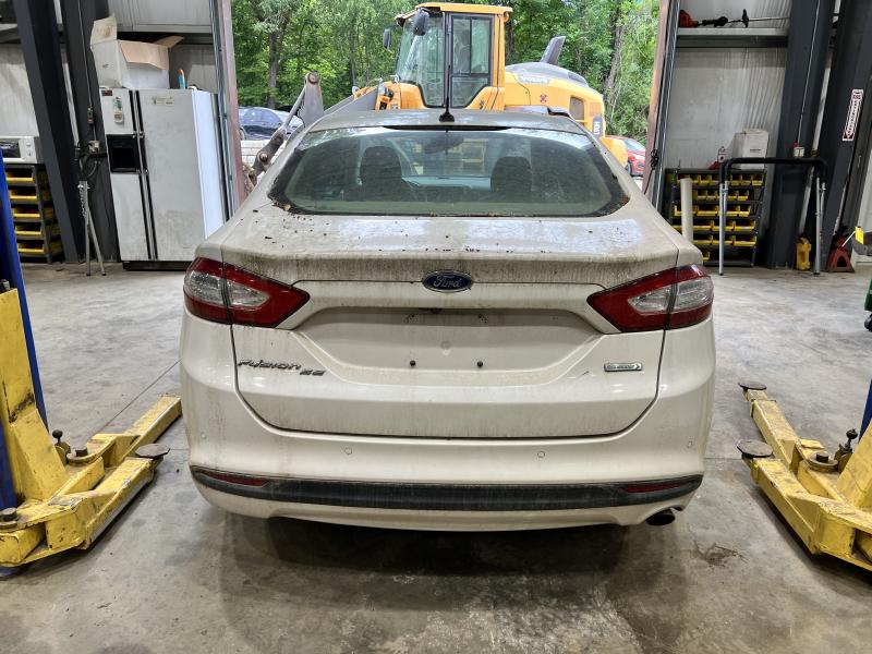 2013 Ford Fusion Back Glass/Window