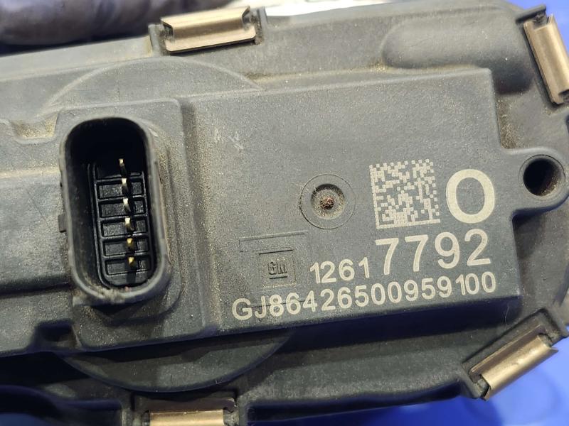 2015 GMC Yukon XL Throttle Body/Valve Assy