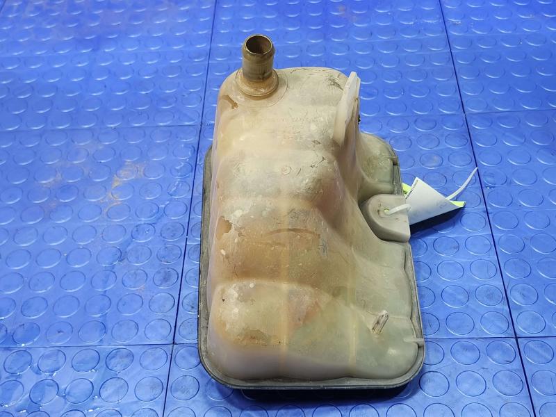 2003 Lincoln Town Car Coolant Recovery Bottle