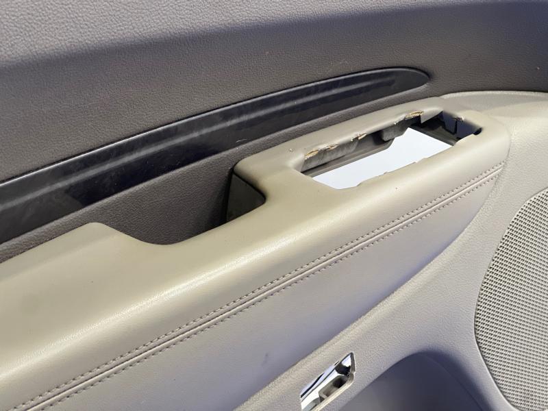 2012 Dodge Durango Front Door Trim Panel