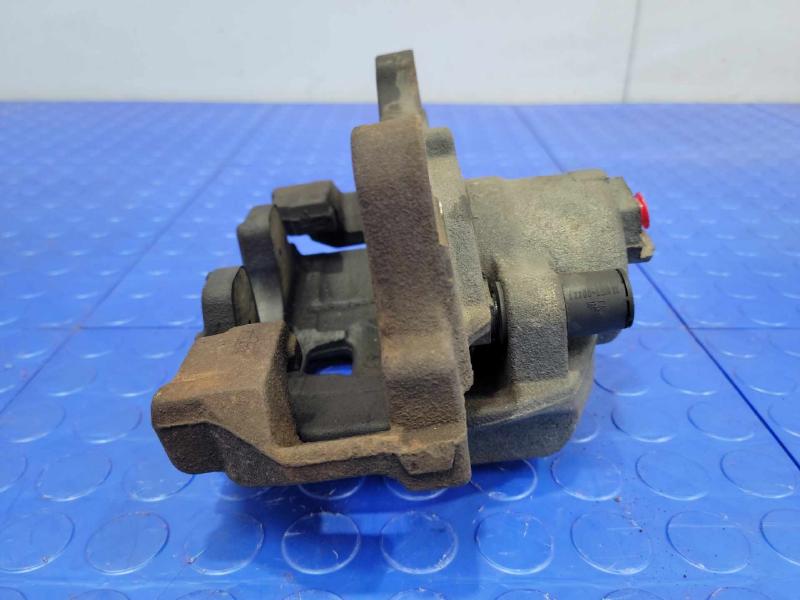 2014 Volkswagen Passat Caliper