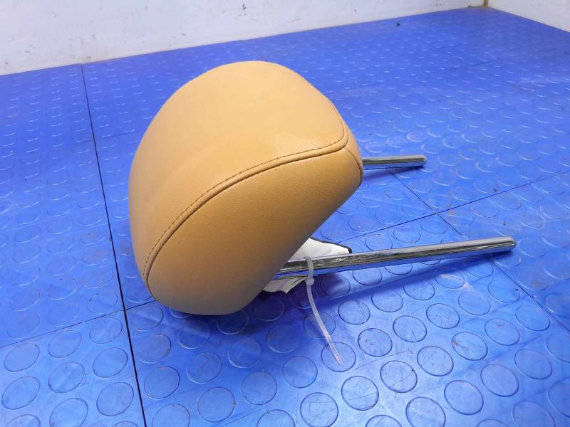 2013 Cadillac ATS Headrest