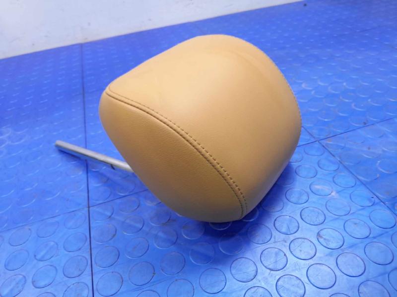 2013 Cadillac ATS Headrest