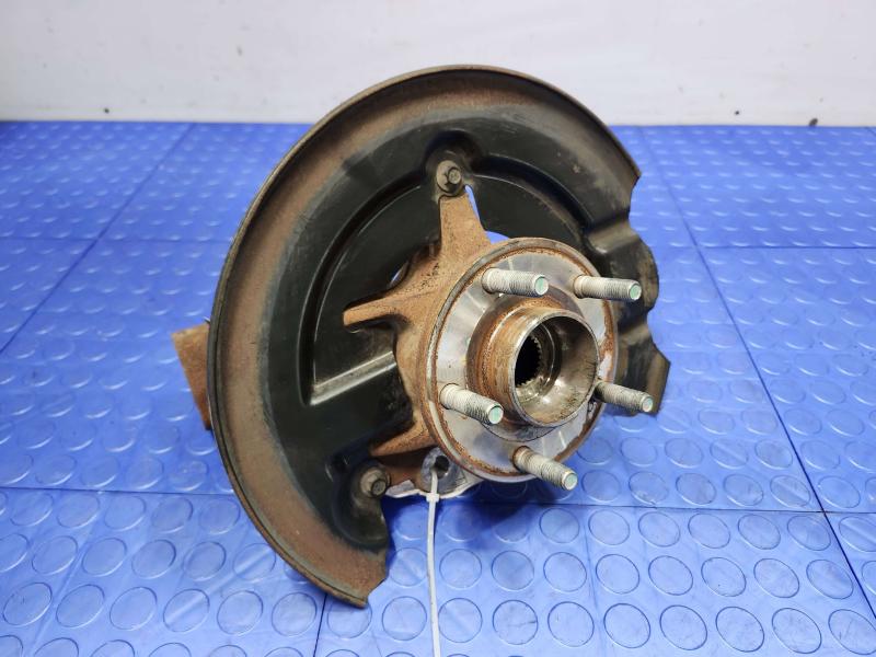 2014 Ford Focus Spindle Knuckle Front