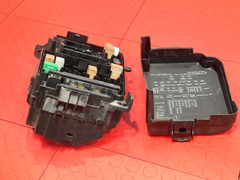 2014-2016 Kia Forte 2.0L Engine Fuse Box Relay Junction Block OEM 91208A7412