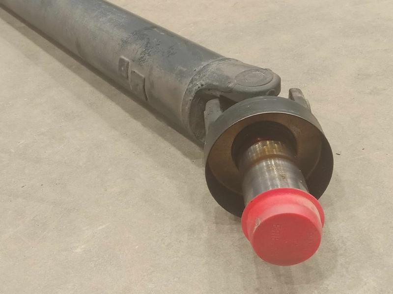 2002 Mitsubishi Monterosp Rear Drive Shaft