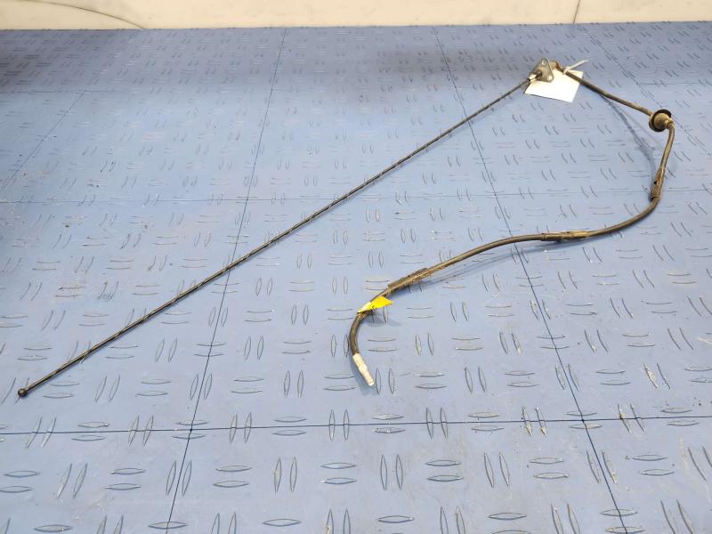 2012 Ford F-250 Super Duty Antenna