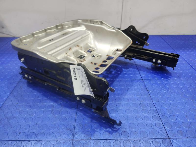 2010 Mazda Mazda3 Seat Track