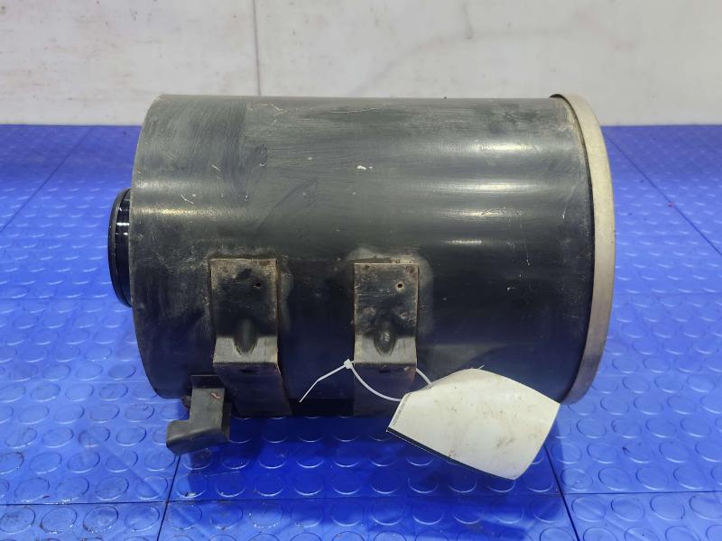 1992 Isuzu NPR Air Cleaner