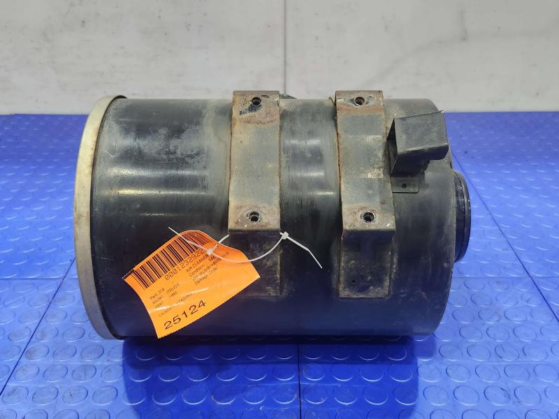 1992 Isuzu NPR Air Cleaner