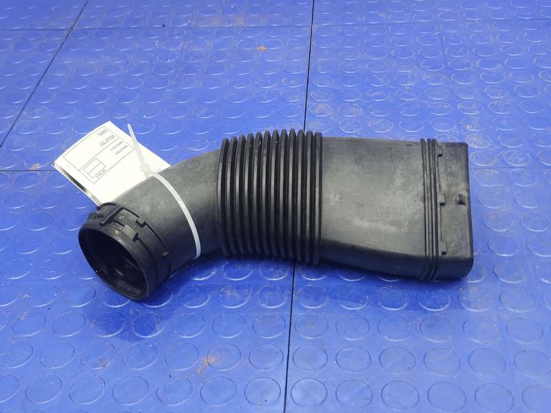 2017 Mercedes C-Class Air Intake Tube/Resonator
