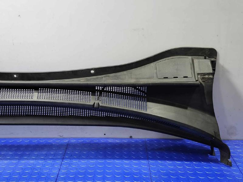 2013-2019 Hyundai Santa Fe Cowl Panel Cover Grille Air Inlet OEM 86150B8000