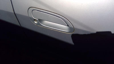 1998 - 2002 Honda Accord Front Door Handle 4Dr Sedan RH Passenger Side OEM 72140S82A01