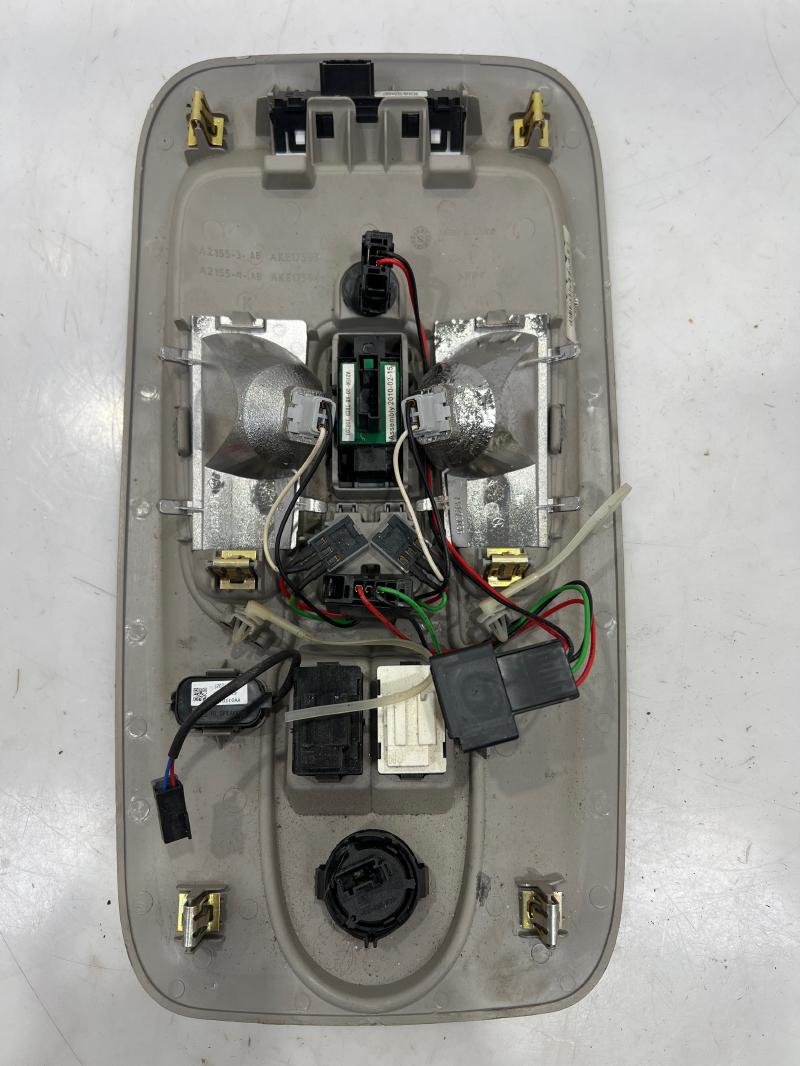 2010 2011 GMC Terrain Roof Console Assembly w/ Sunroof - Gray OEM 20862179