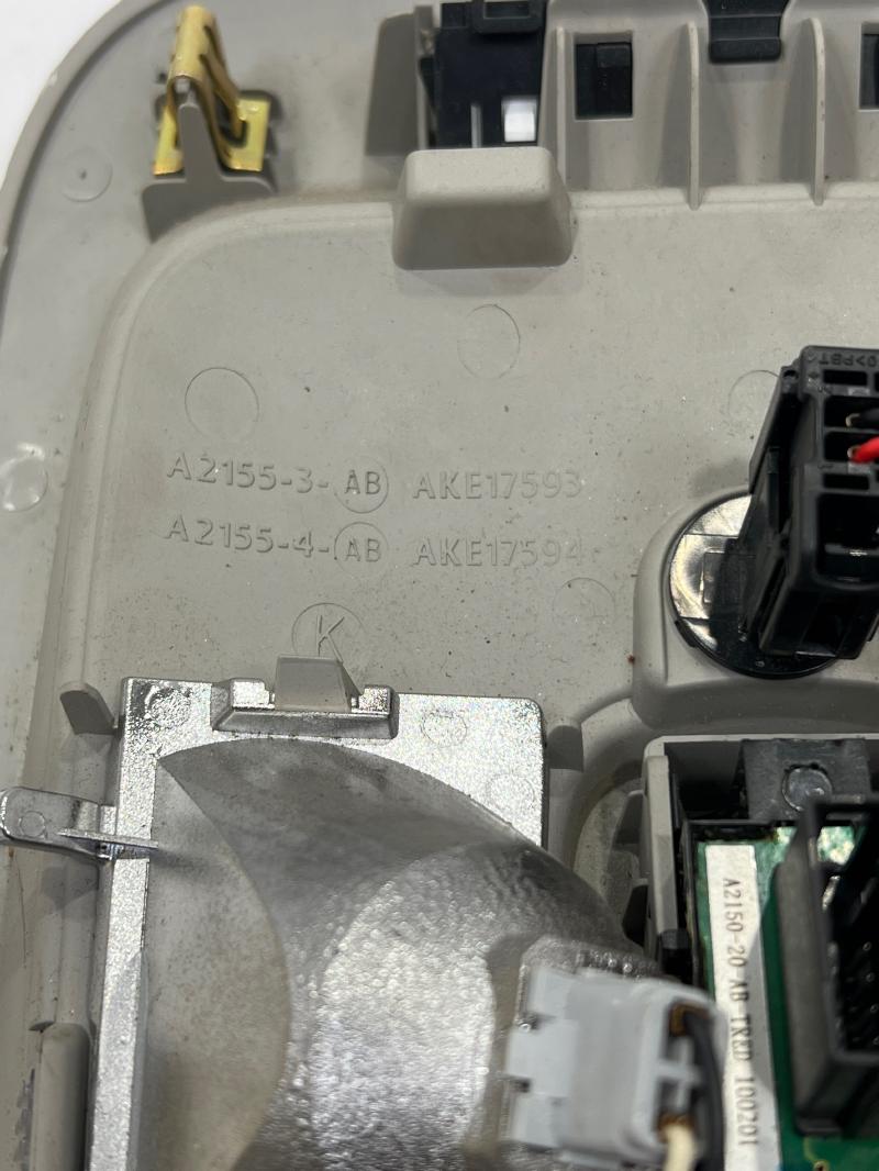 2010 2011 GMC Terrain Roof Console Assembly w/ Sunroof - Gray OEM 20862179